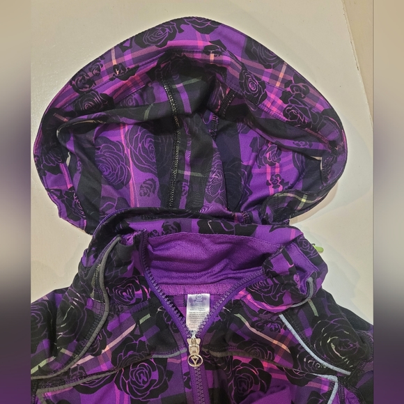 IVIVVA Sz 10 by Lululemon Lightweight Jacket - Picture 3 of 10
